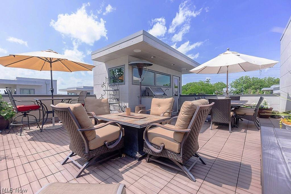 Lakewood, OH 44107,12 Clifton Pointe