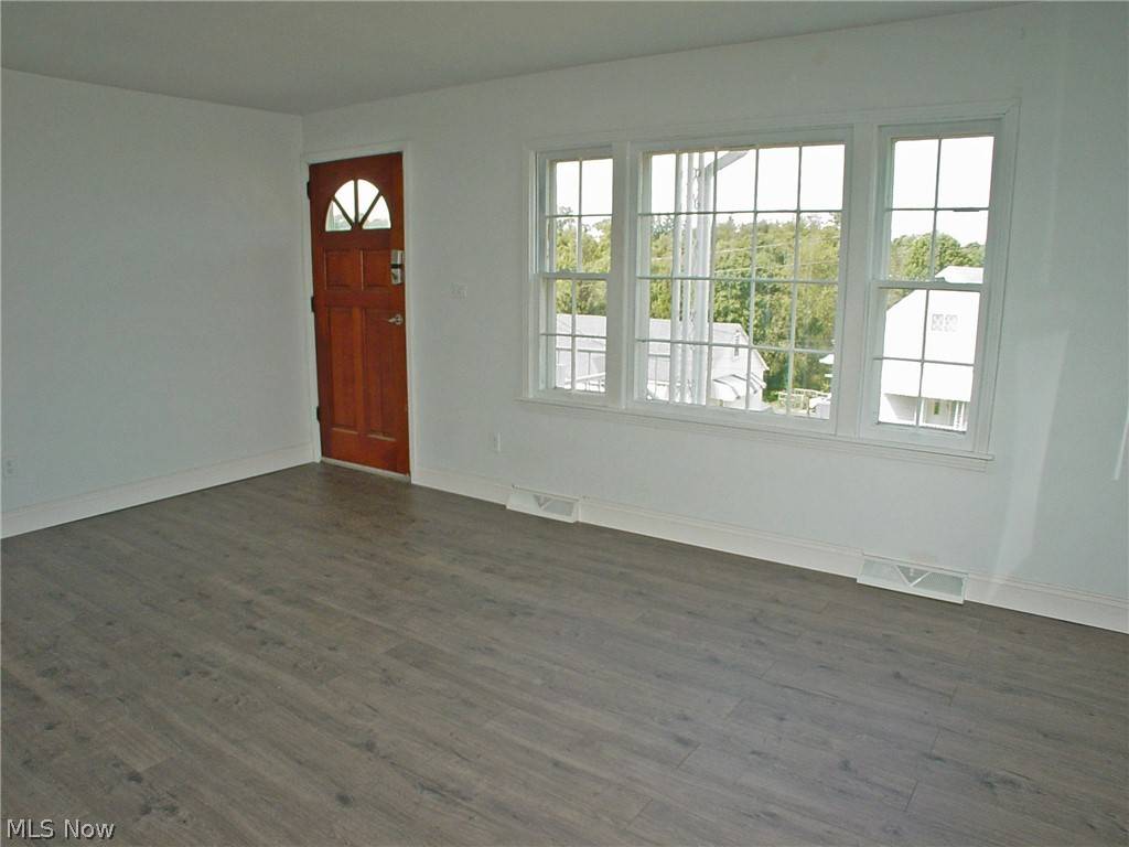 Weirton, WV 26062,133 Barnhart ST