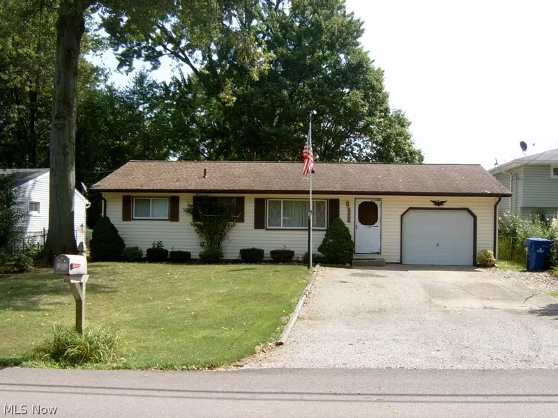 6345 Olive AVE, North Ridgeville, OH 44039