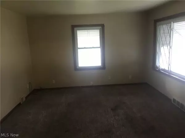 Niles, OH 44446,937 Lafayette AVE