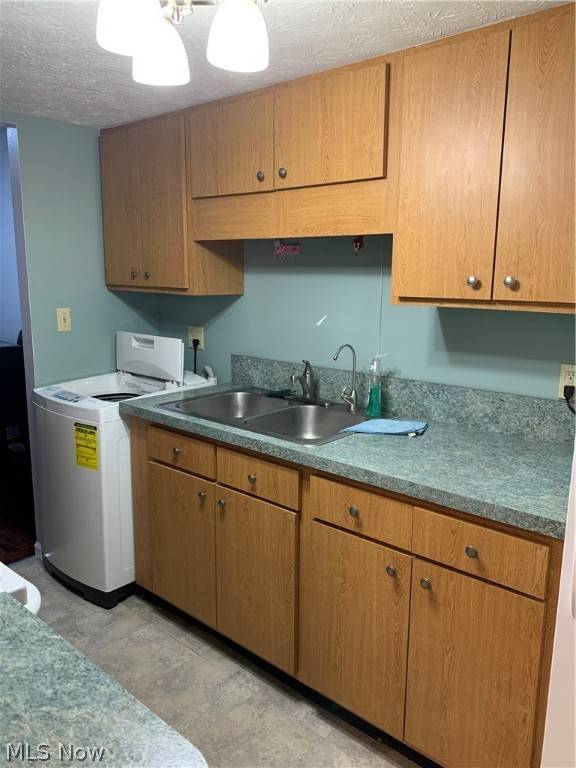 Akron, OH 44313,49 Berkshire CT #4A