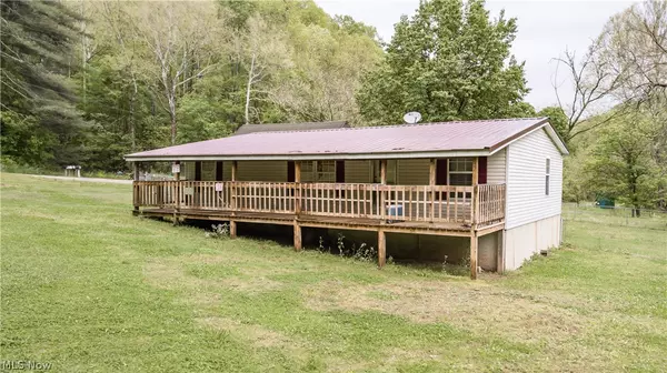 2340 Yellow Creek RD, Big Bend, WV 26136