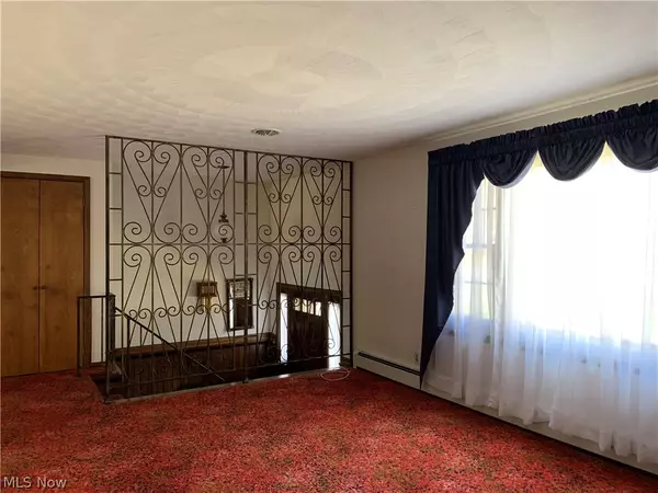 New Waterford, OH 44445,2204 Waterford RD