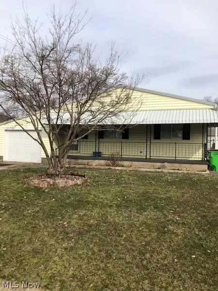 814 Moore AVE, Belpre, OH 45714