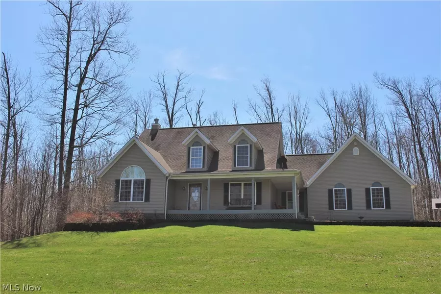 12305 Country Oaks TRL, Chardon, OH 44024