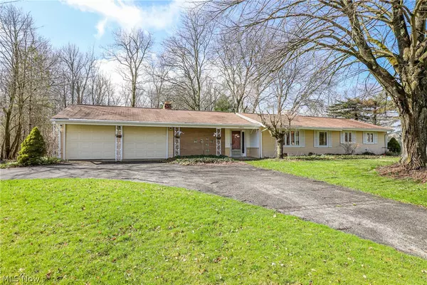 Chesterland, OH 44026,12993 Dorothy DR