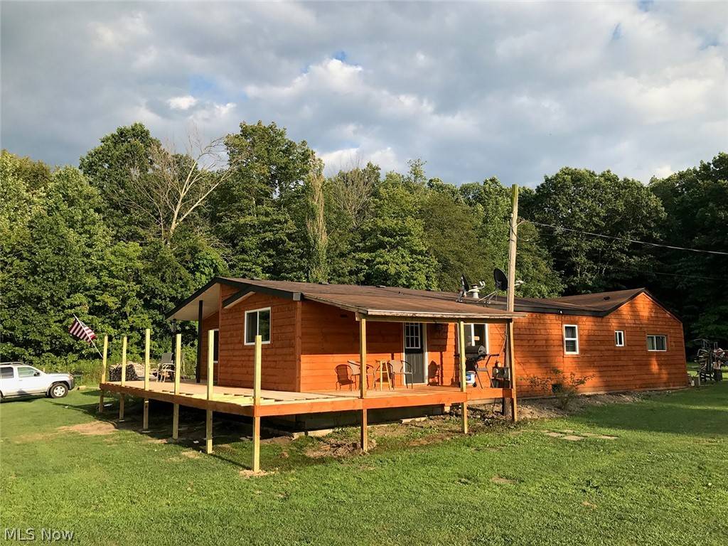 13993 W Pine Lake RD, Salem, OH 44460
