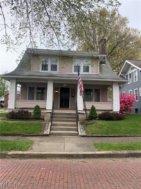 326 N 13th ST, Coshocton, OH 43812