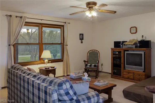 Rootstown, OH 44272,5853 Tallmadge RD