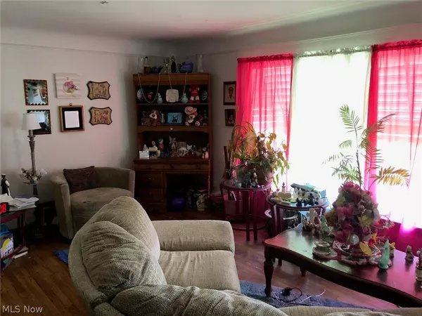 Warrensville Heights, OH 44128,23425 Miles RD