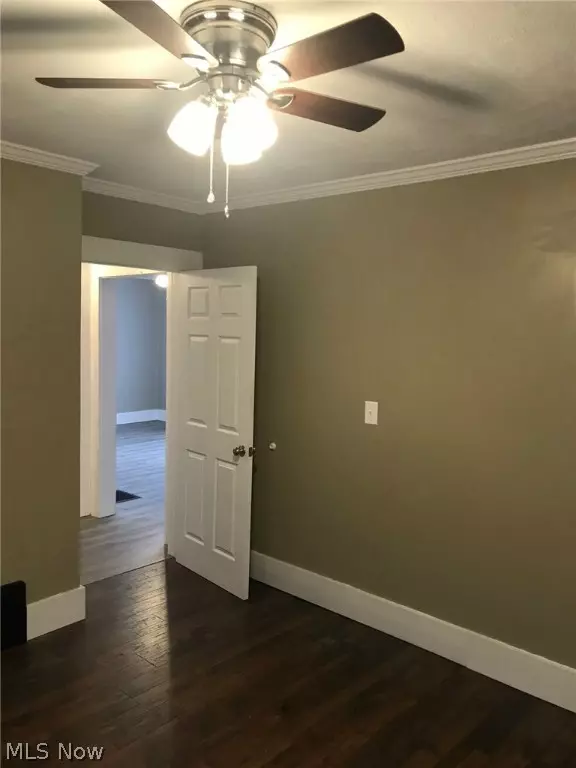 Follansbee, WV 26037,1224 Oakmont Street