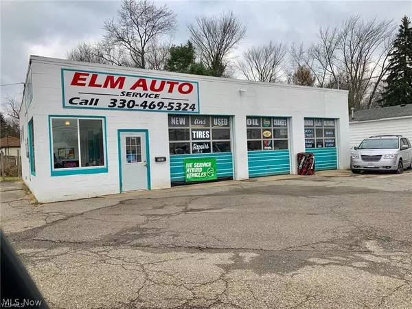3113 Elm RD NE,  Warren,  OH 44483