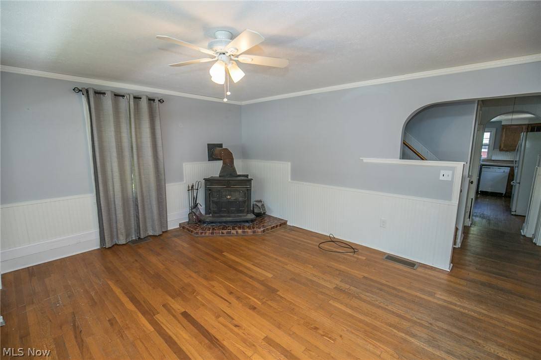 Berea, OH 44017,82 N Rocky River DR