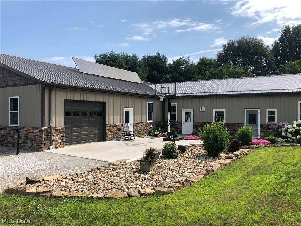 15152 Wynncrest RD SW, Navarre, OH 44662