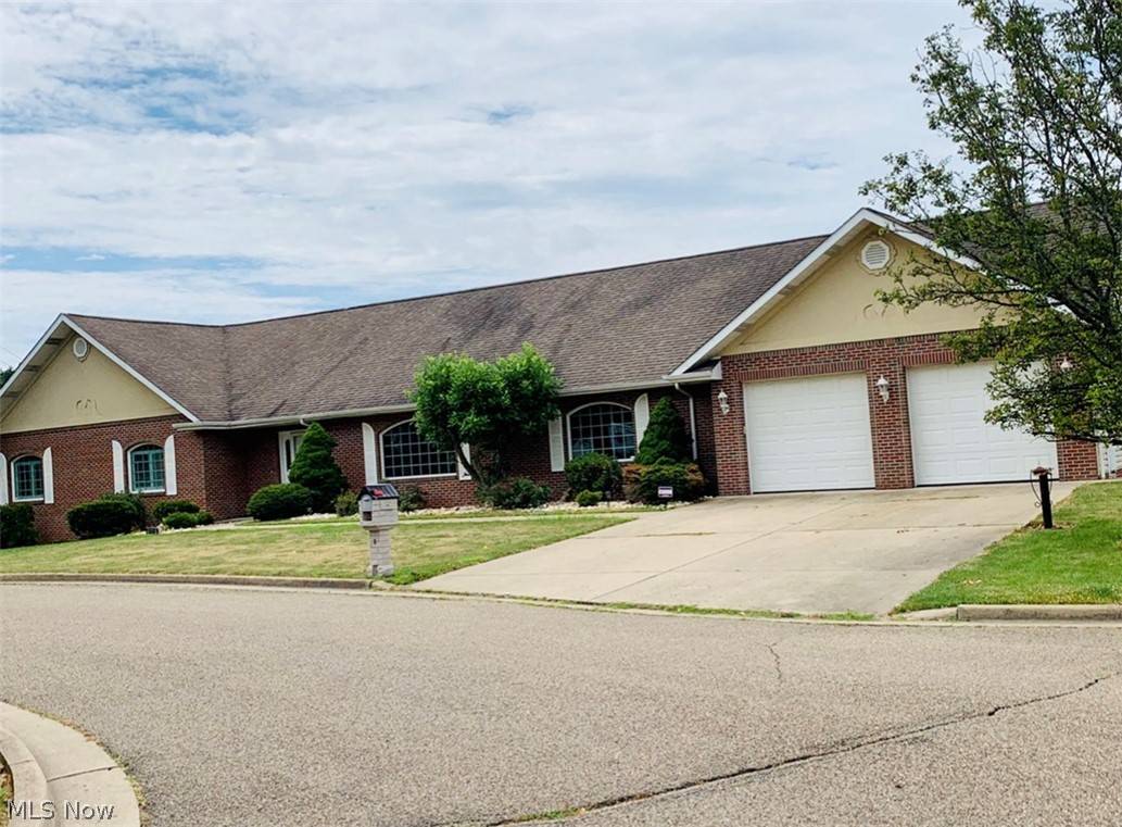175 Greentree DR, St. Clairsville, OH 43950