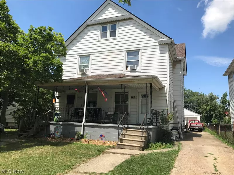 1949 E 30th ST, Lorain, OH 44055