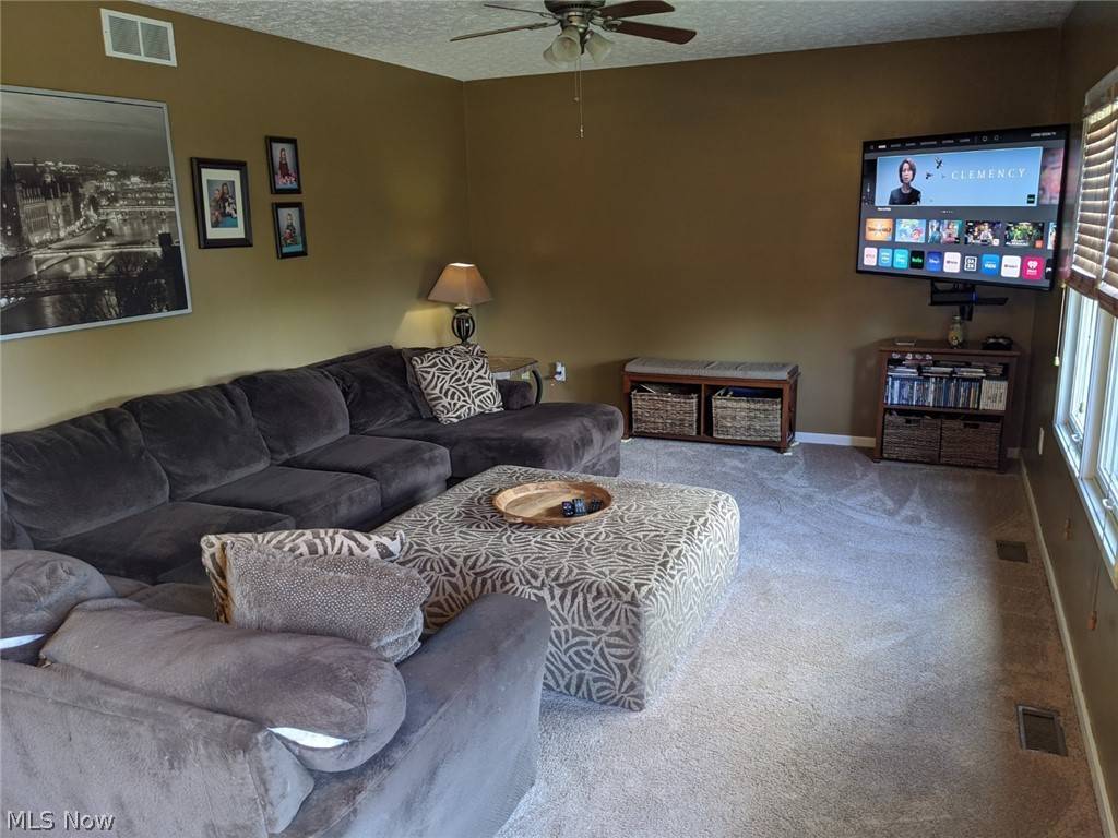 Weirton, WV 26062,632 Bryden LN
