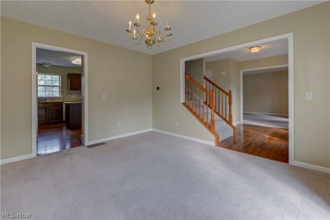 Copley, OH 44321,176 Creekledge LN