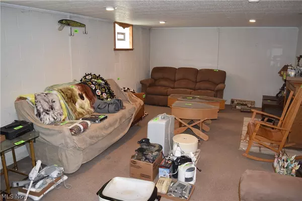 Powhatan Point, OH 43942,165 Riverview RD