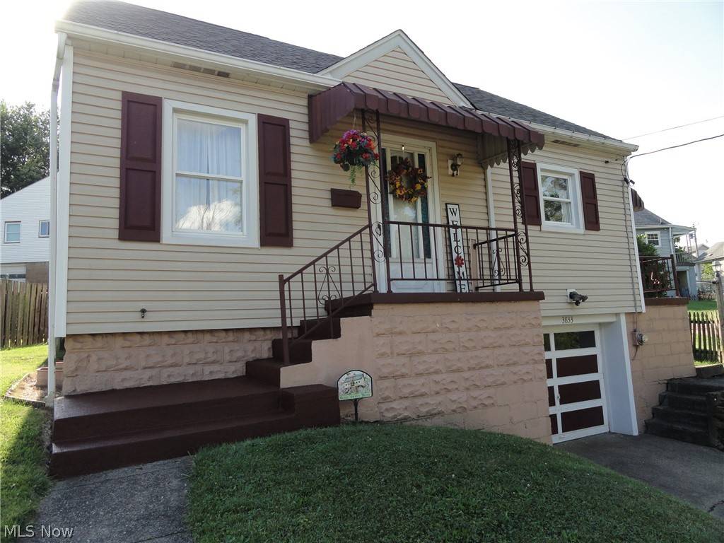 3833 Marion DR, Weirton, WV 26062