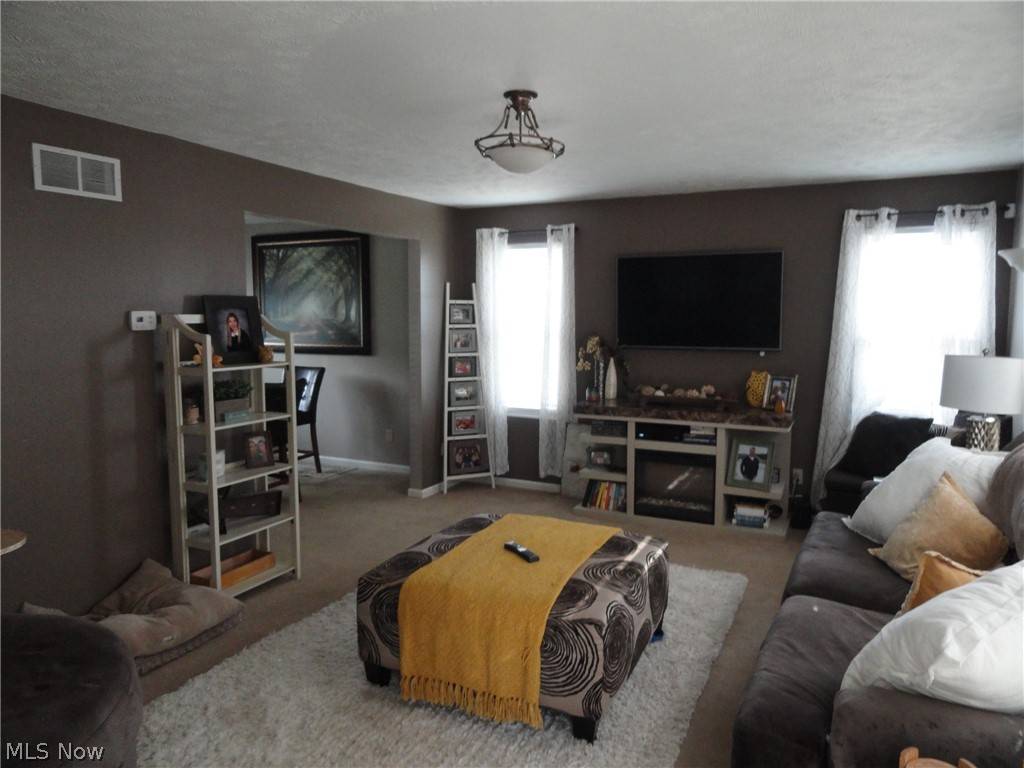Weirton, WV 26062,195 Patterson RD