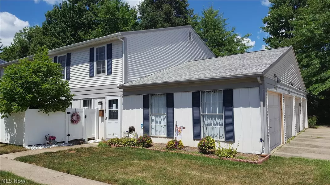 20382 Williamsburg CT #203C, Cleveland, OH 44130
