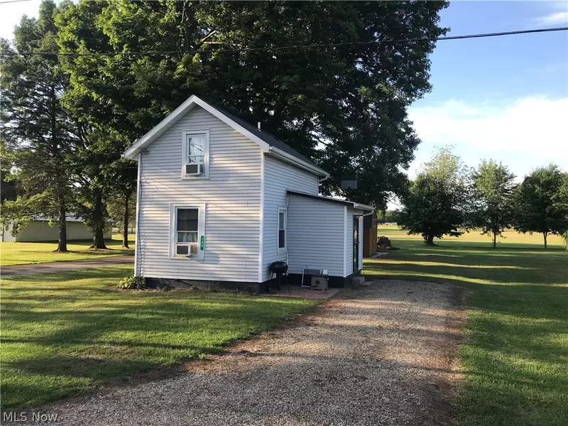 106 Elm ST, Creston, OH 44217