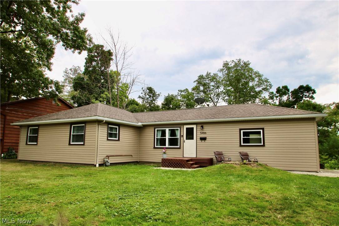 5486 Lawnfield DR, Mentor-on-the-lake, OH 44060
