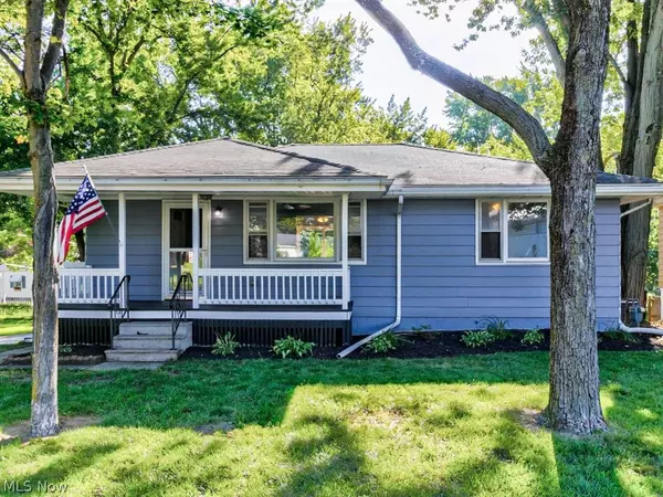 1831 Lake AVE, Elyria, OH 44035