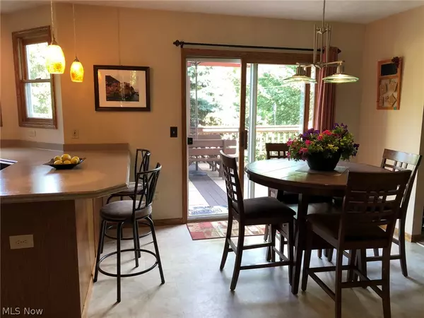 Cuyahoga Falls, OH 44223,3071 Drexmore DR