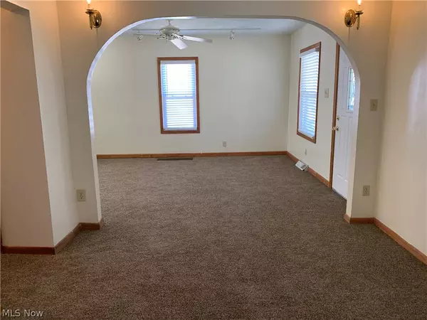 Lorain, OH 44052,905 W 18th ST