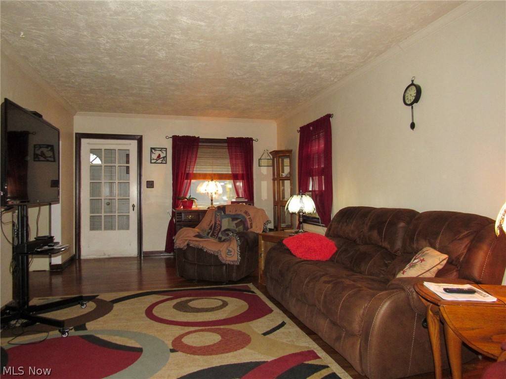 Rocky River, OH 44116,2070 Lakeview