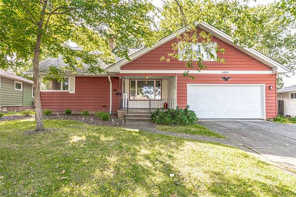 7122 W Parkview DR,  Parma,  OH 44134