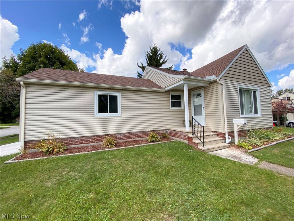 Akron, OH 44301,1736 Glenmount AVE