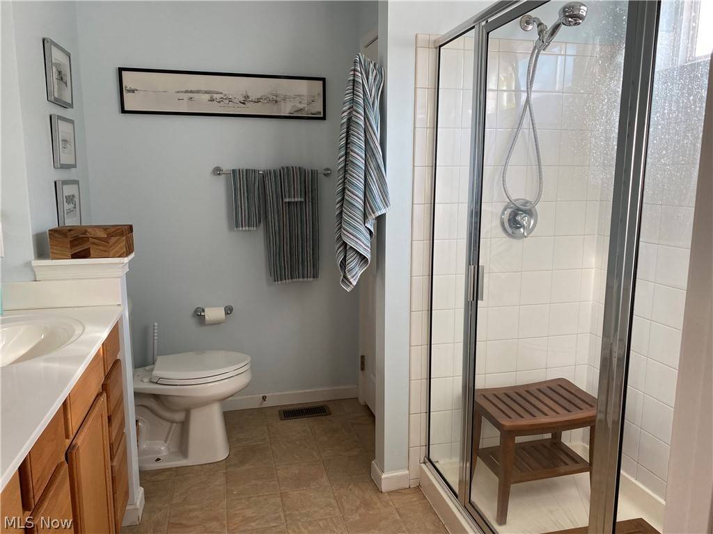 Painesville, OH 44077,447 Greenfield LN