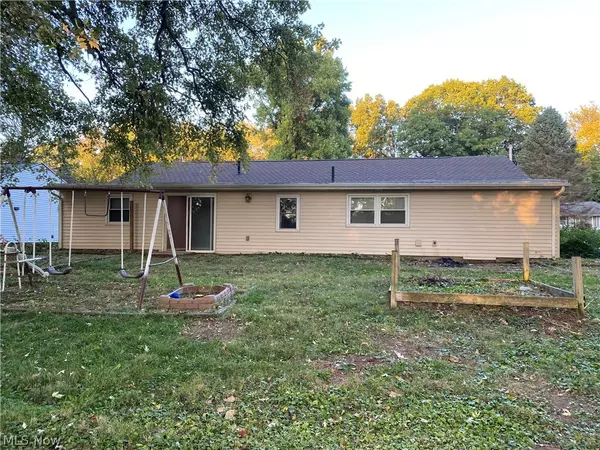 Canton, OH 44705,2478 Onahom CIR NE