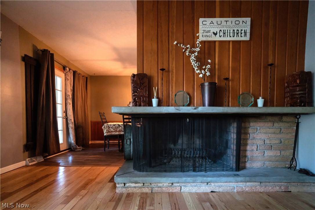 Rocky River, OH 44116,22134 Cottonwood DR