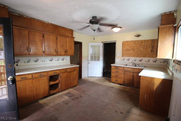 Salem, OH 44460,762 W Pershing ST