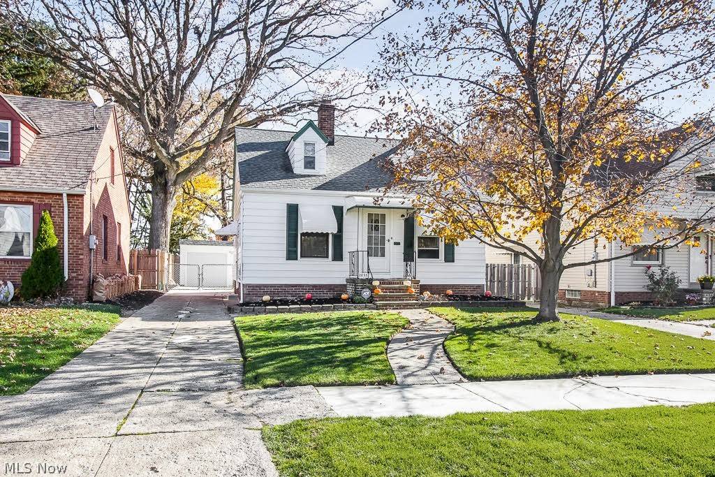 3955 Victory BLVD, Cleveland, OH 44111
