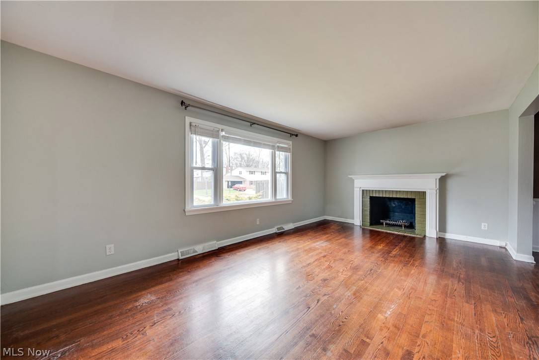 Boardman, OH 44512,826 Maple Ridge DR