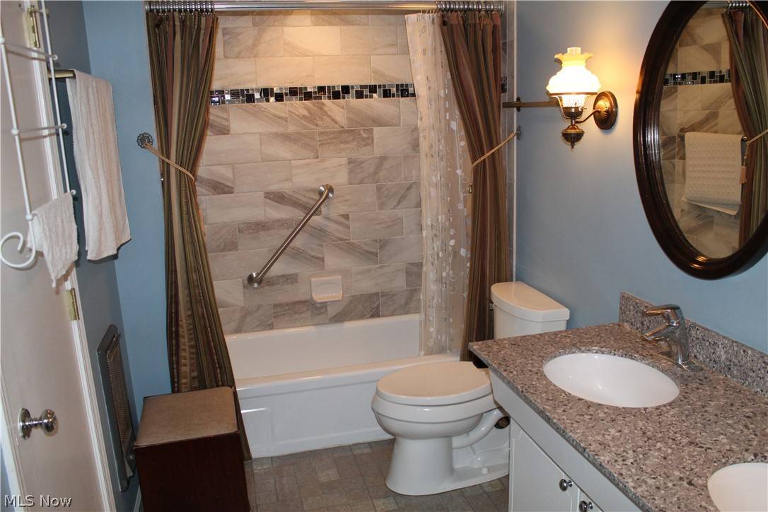 Mentor, OH 44060,11 Meadowlawn DR #25