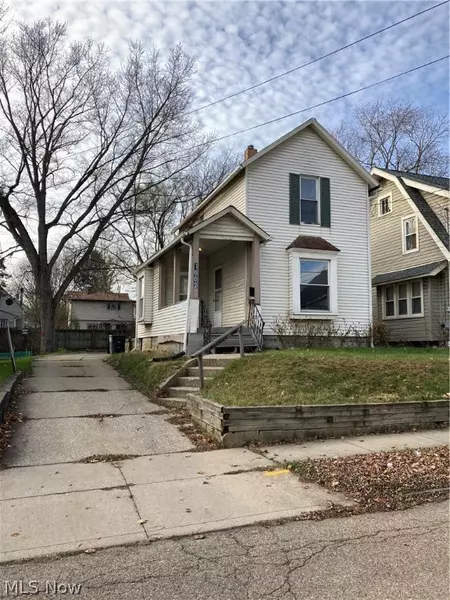 1002 Big Falls AVE, Akron, OH 44310