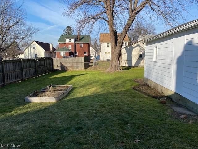 Akron, OH 44301,121 Palmetto AVE