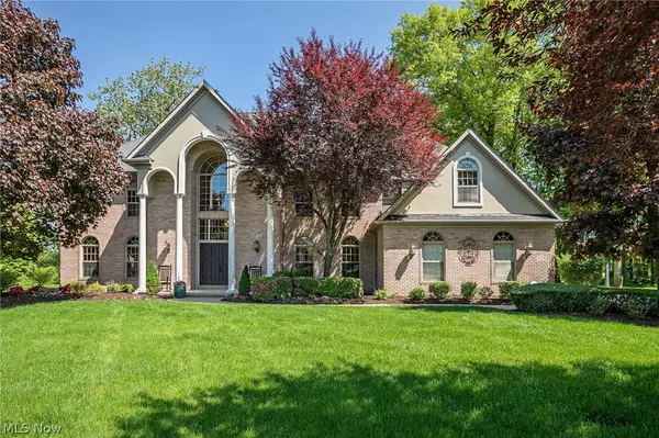 2271 Stones Throw,  Westlake,  OH 44145