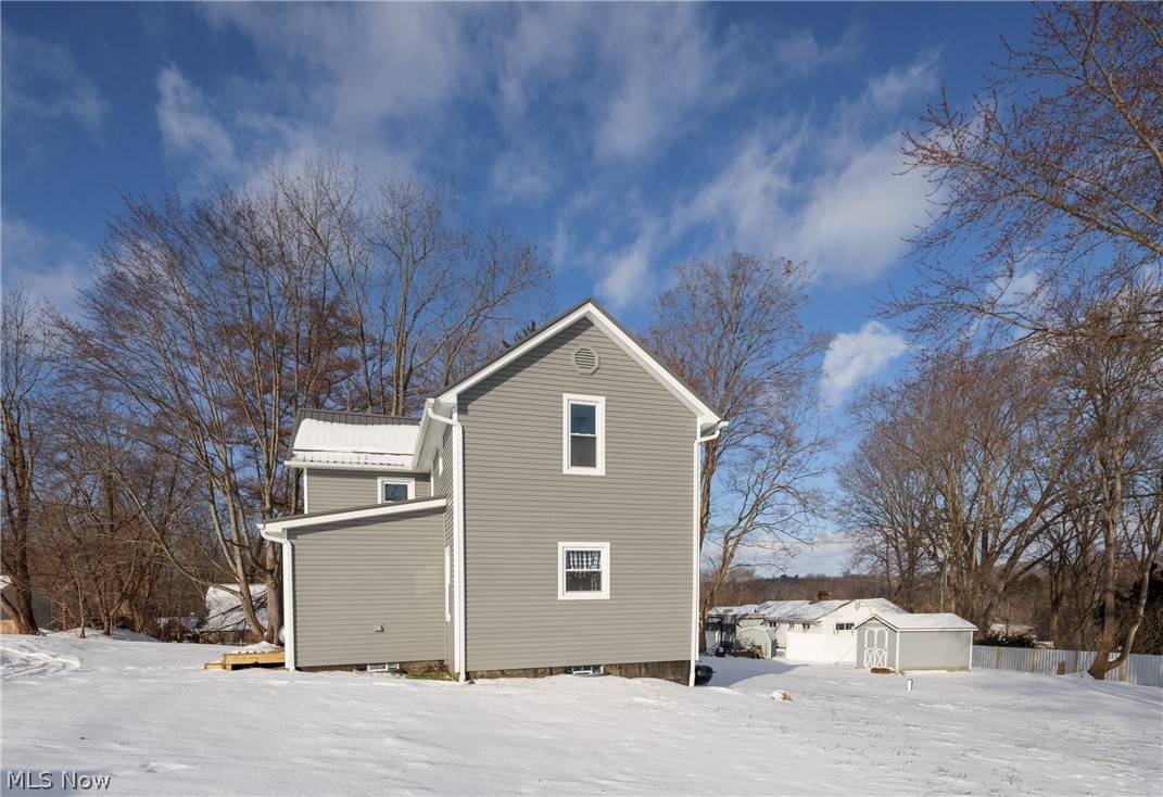 North Lawrence, OH 44666,15029 Cenmont ST NW