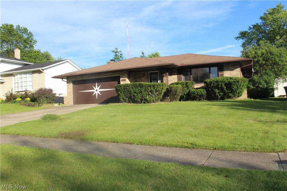 Parma, OH 44129,5603 Laurent DR