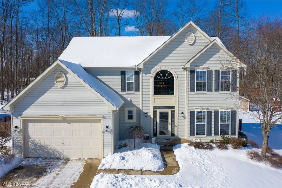 5126 Crown Pointe DR, Medina, OH 44256