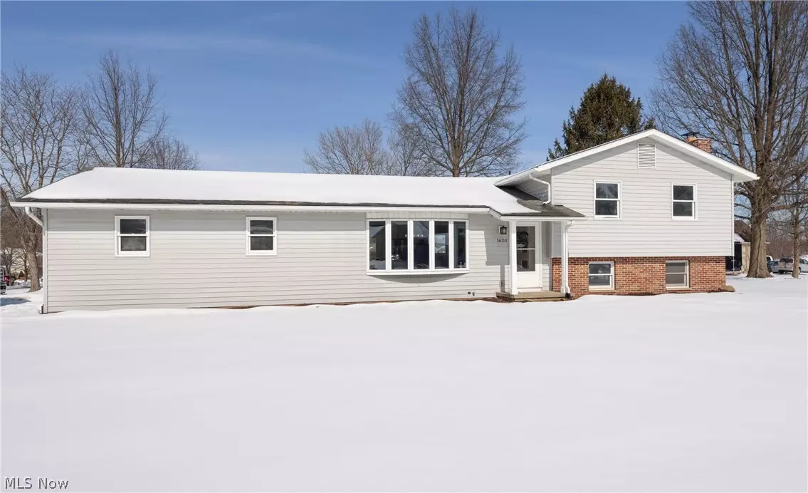 Canal Fulton, OH 44614,1620 Reed ST