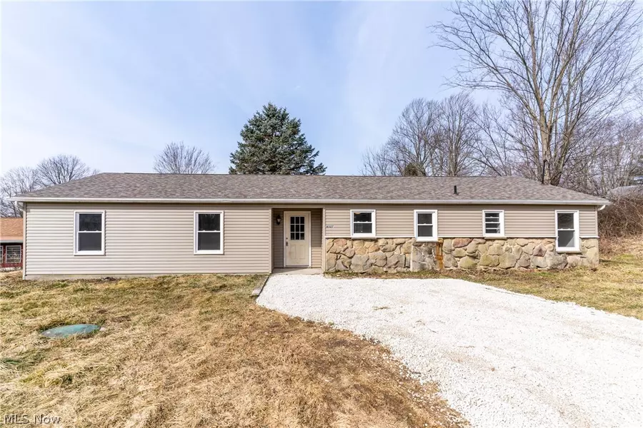 6527 Bronco RD, Charlestown, OH 44266