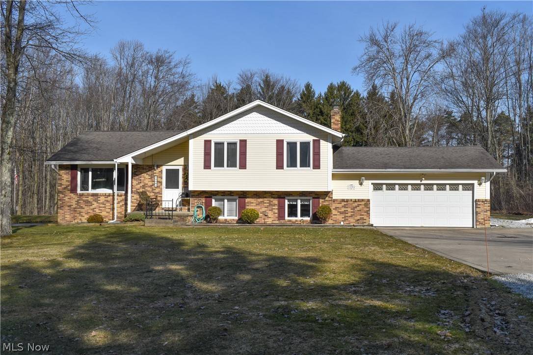 13281 Carter RD, Leroy, OH 44077